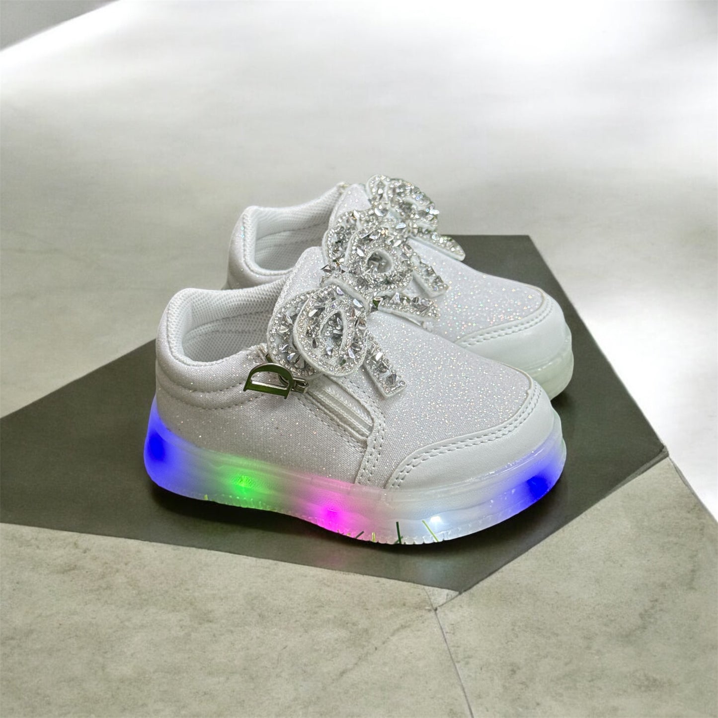 0 A LED LIGHT SHOES