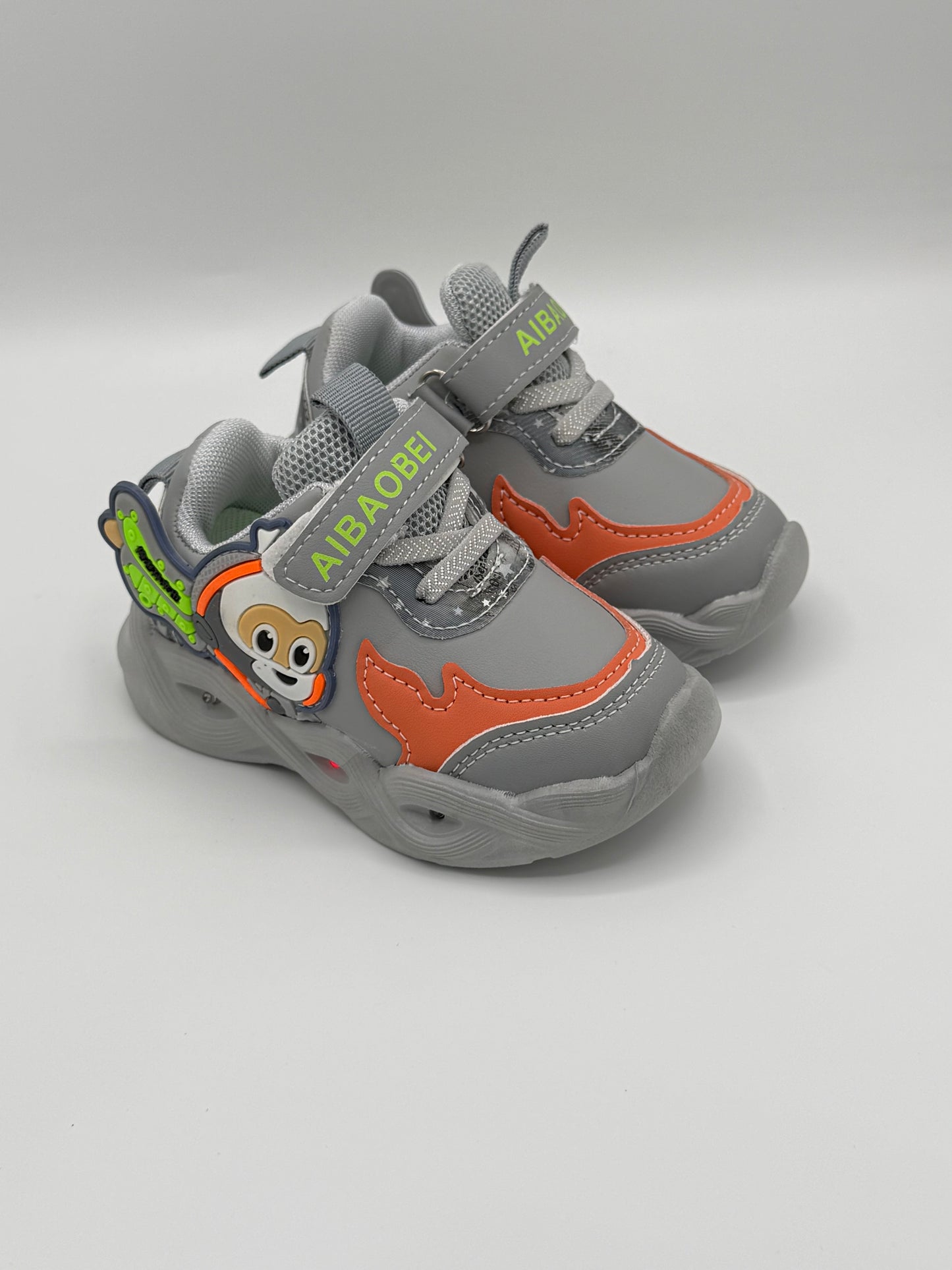 0 A LED LIGHT SHOES
