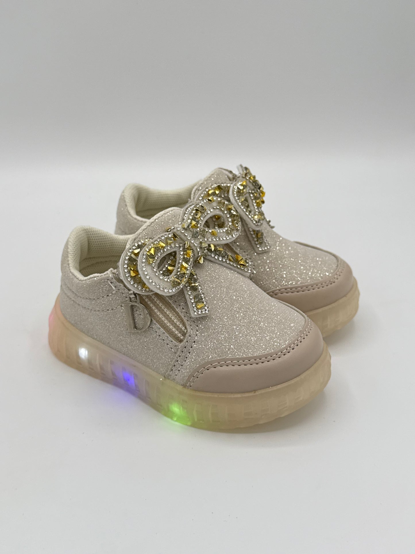 0                     A LED LIGHT SHOES