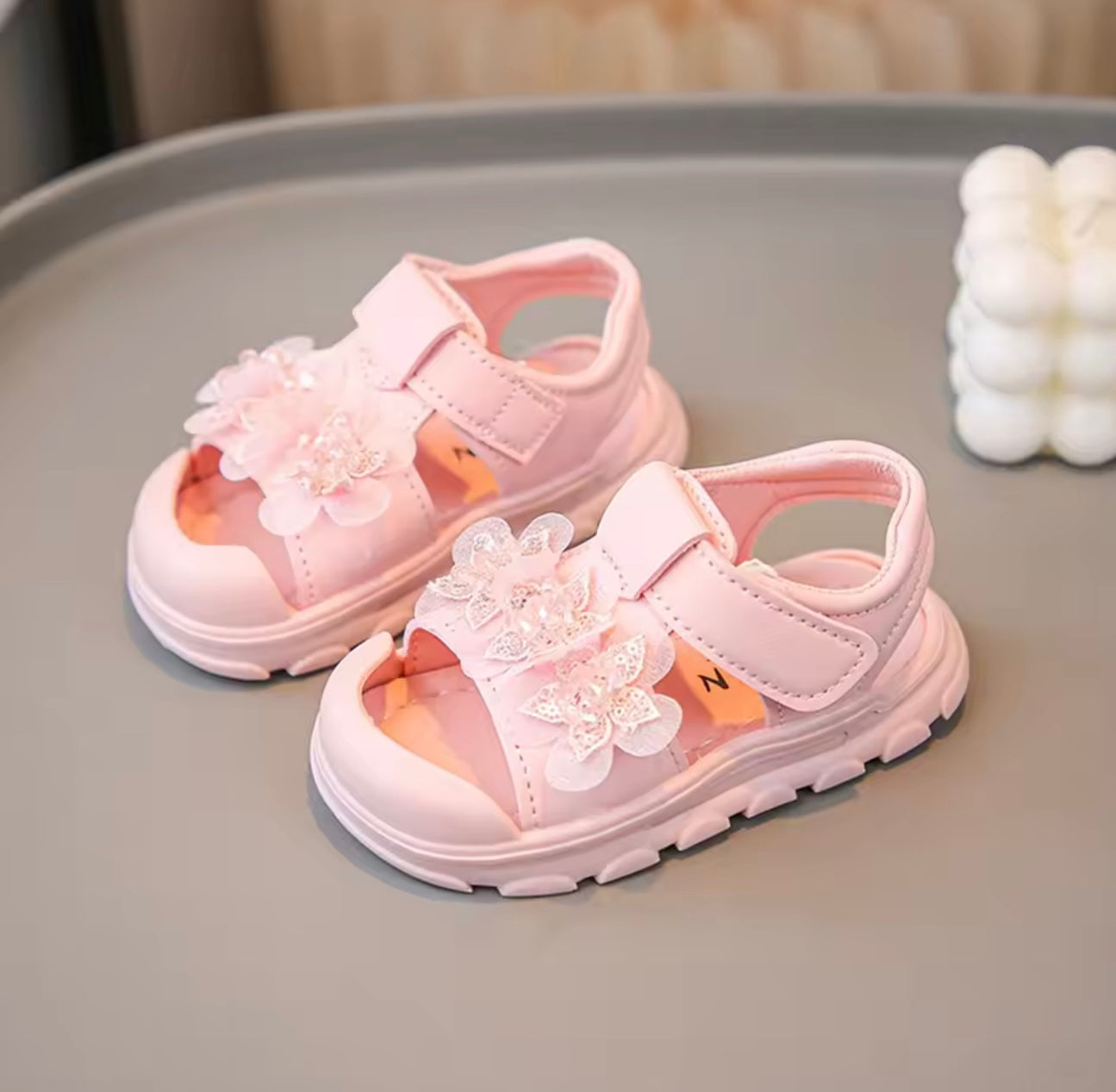 0 AIMPORTED SANDALS
