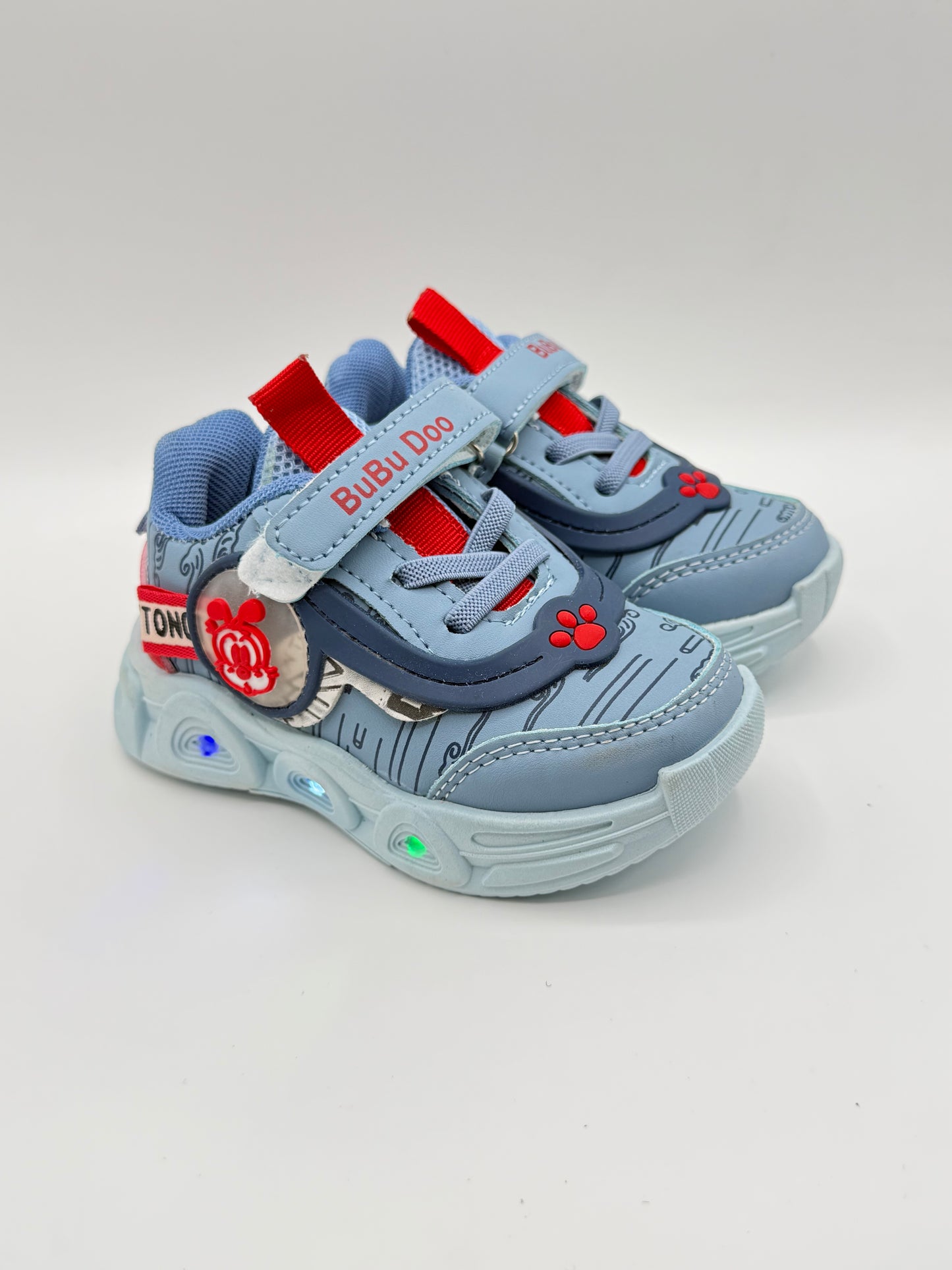 0 A LED LIGHT SHOES