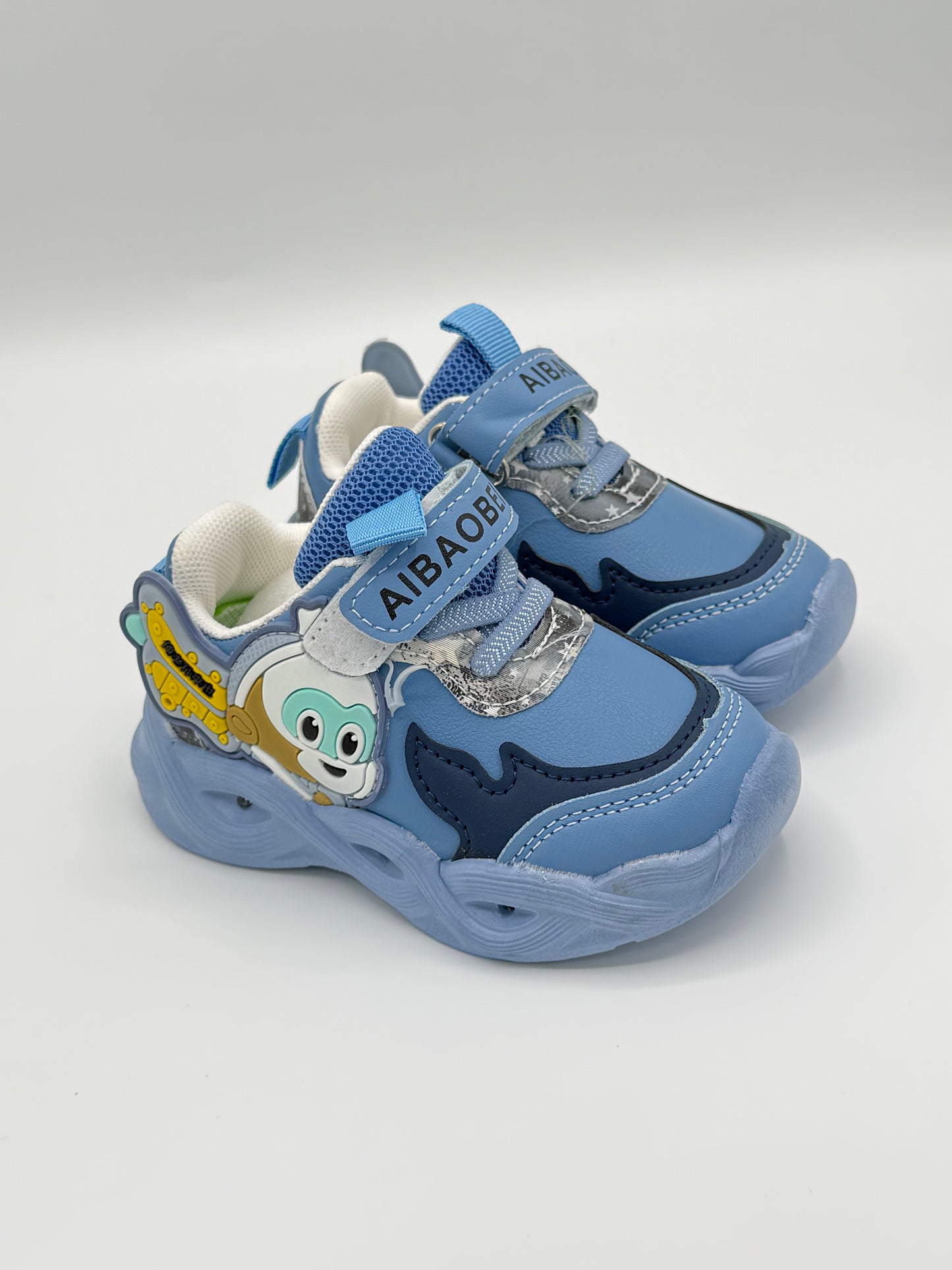 0 A LED LIGHT SHOES