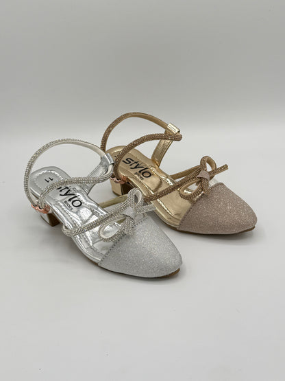 0                       A NEW STYLISH PUMPS