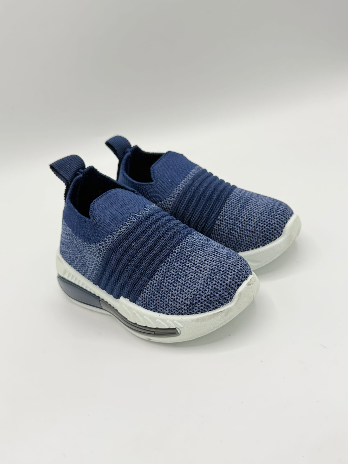 0                                       A IMPORTED CANVAS