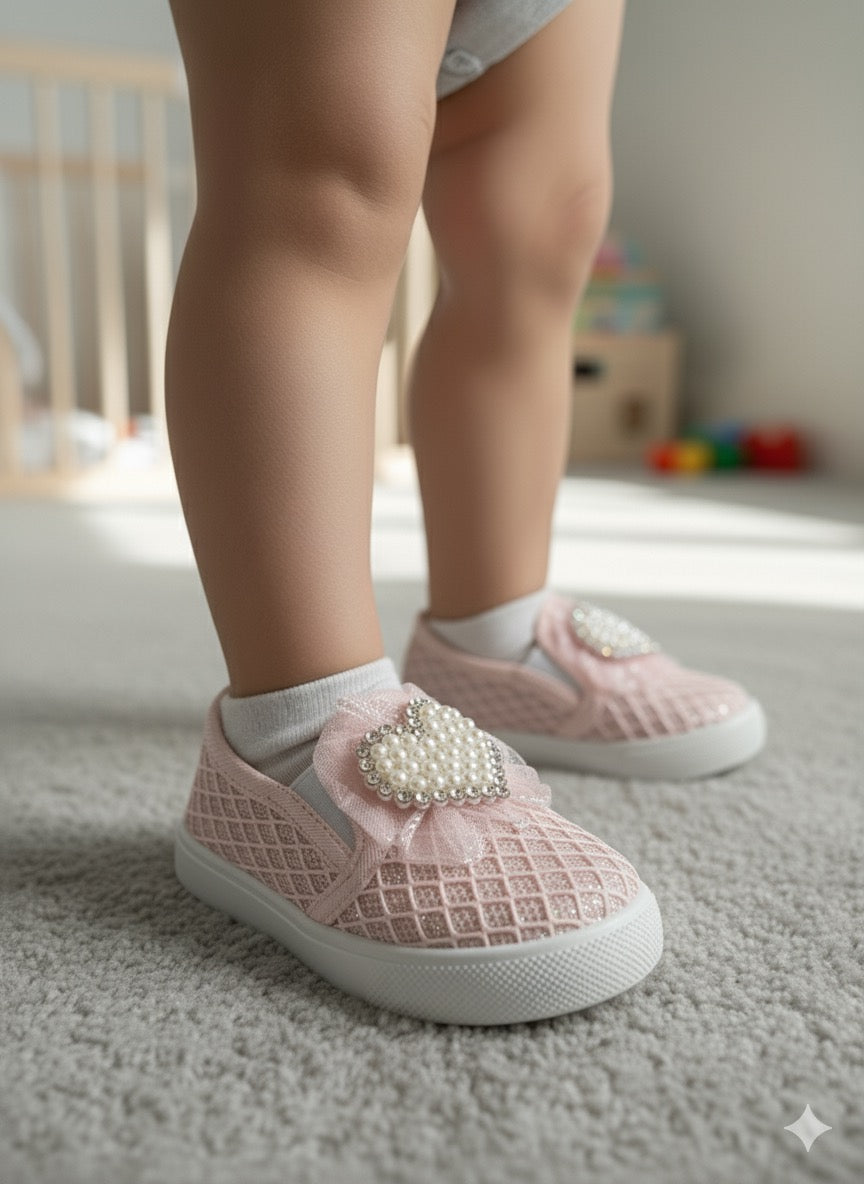 0                                           A IMPORTED CANVAS