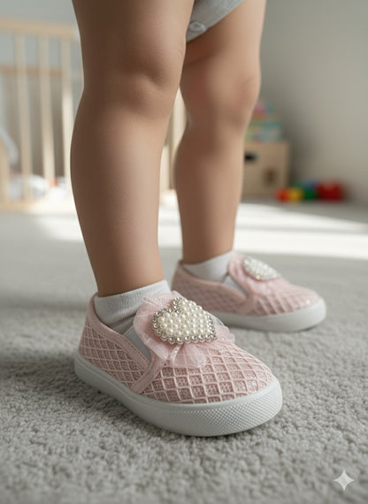 0                                           A IMPORTED CANVAS