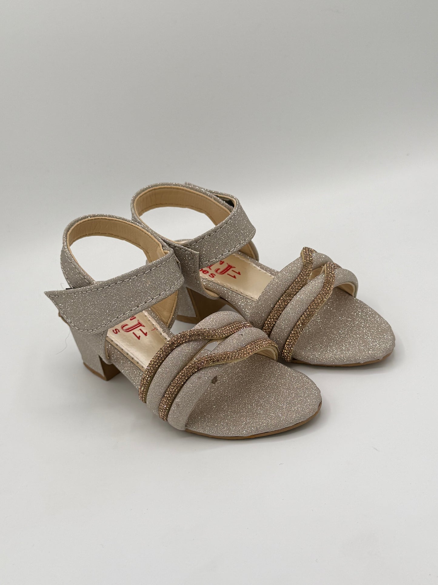 0               A NEW STYLISH SANDAL