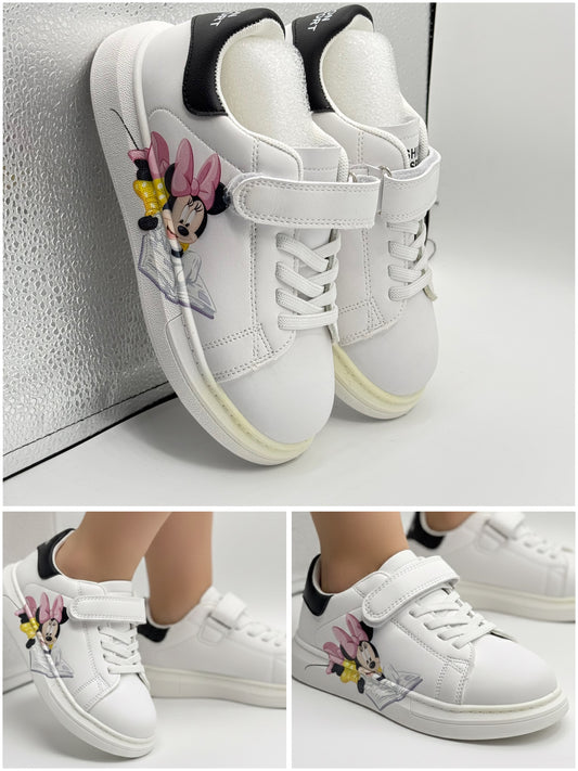 0                                                    A MICKEY JOGGER