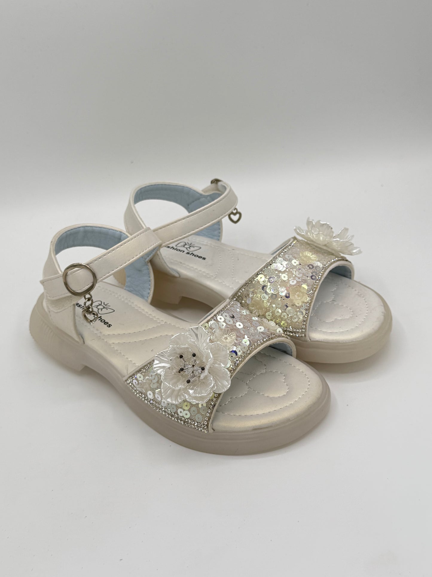 0                     AIMPORTED SANDALS