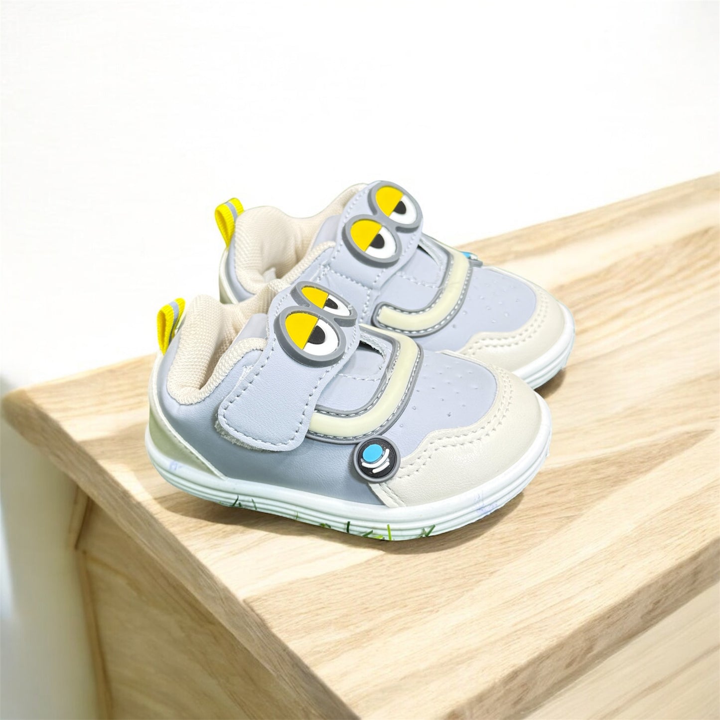 0          PRADA  SANDAL