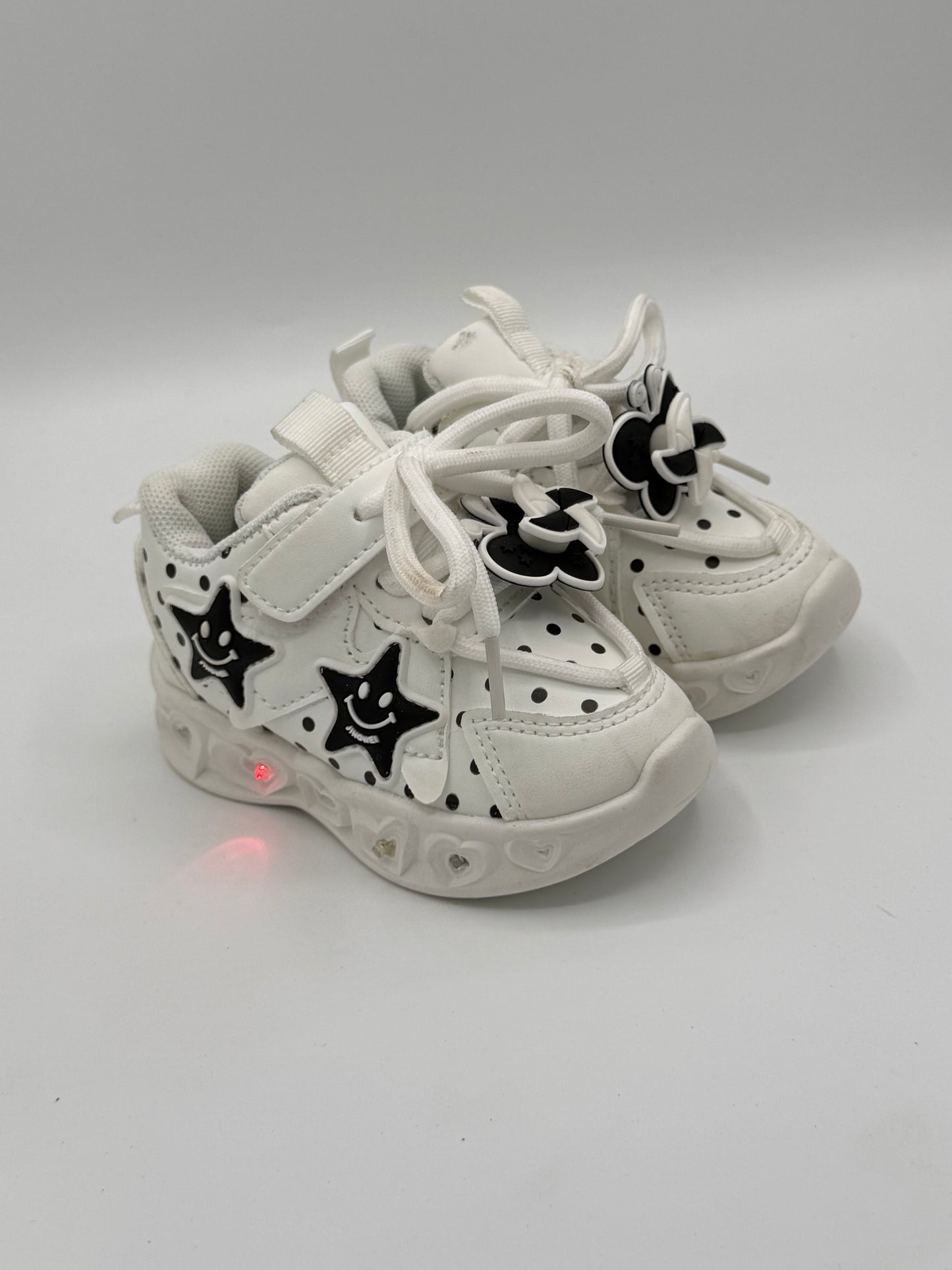 0                                 A LED LIGHT SHOES