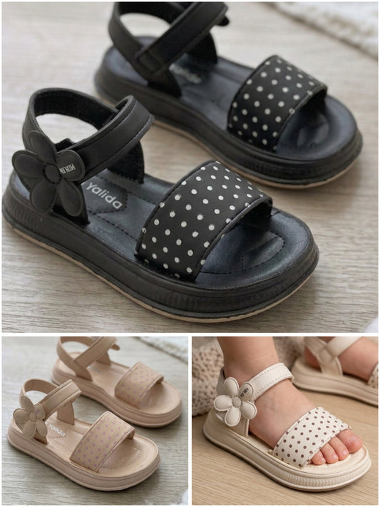 0                                                                                         A IMPORTED SANDAL