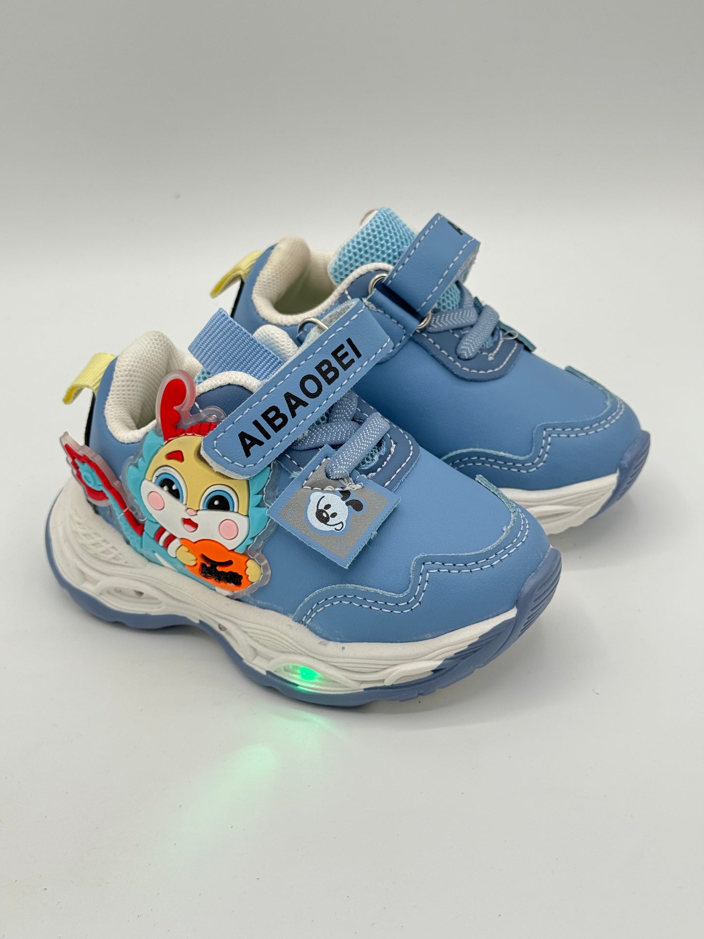 0                       A LED LIGHT SHOES